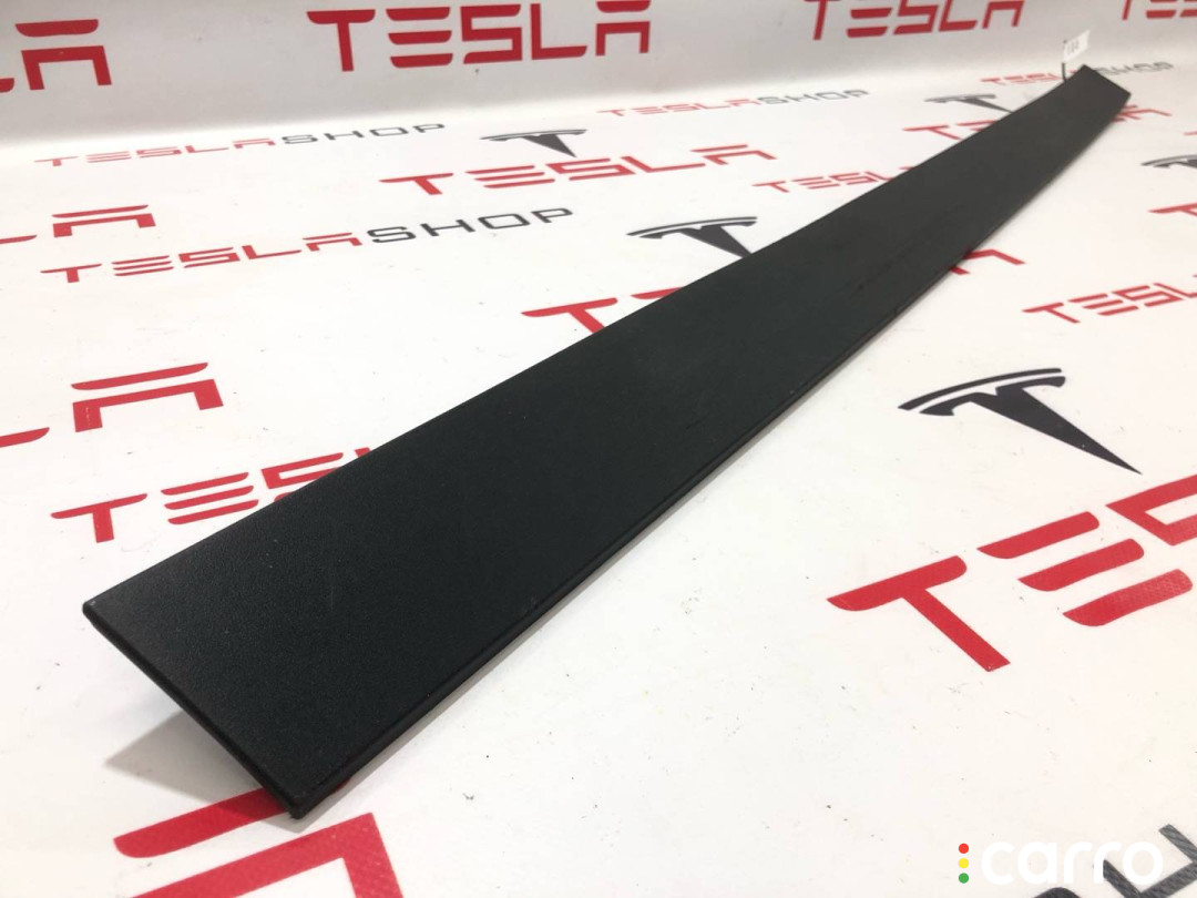 1035120-00-D молдинг двери передней правой Tesla Model X 2019г. - фото №2