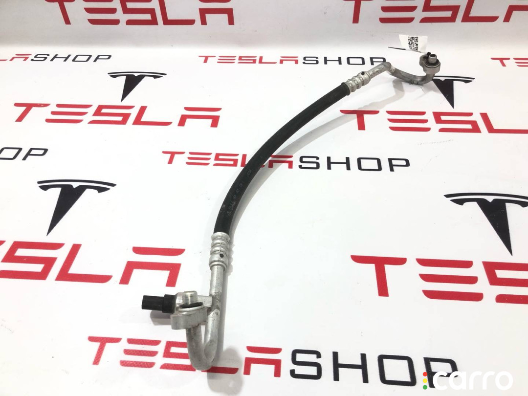 1092158-00-F, 110860800A Трубка кондиционера Tesla Model 3 2019г. - фото №1