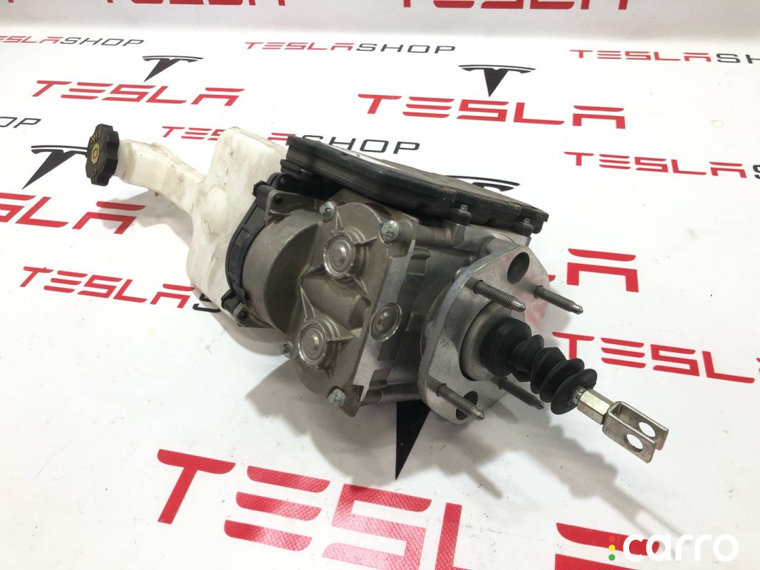 1045523-00-C цилиндр тормозной главный Tesla Model X 2019г. - фото №1