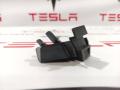 1072914-00-B крепление переднего бампера правое Tesla Model S 2019г. - фото №2