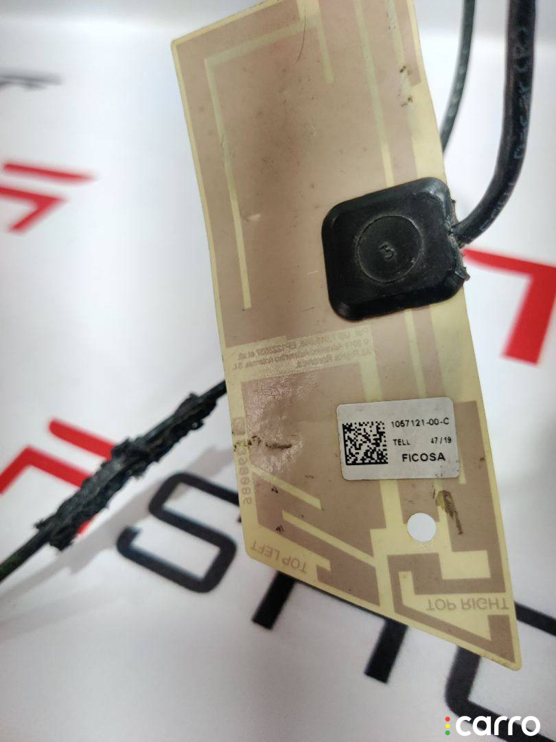 1057121-00-C антенна Tesla Model X 2019г. - фото №4