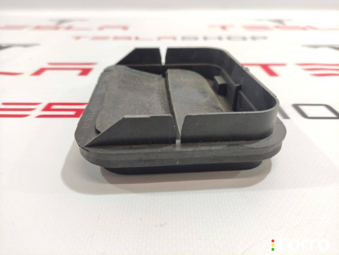 6007556, 1068034-00-C, 2F2A, B280B62 вентиляционный люк Tesla Model X 2019г. - фото №2
