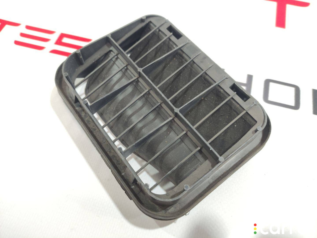 6007556, 1068034-00-C, 2F2A, B280B62 вентиляционный люк Tesla Model X 2019г. - фото №3