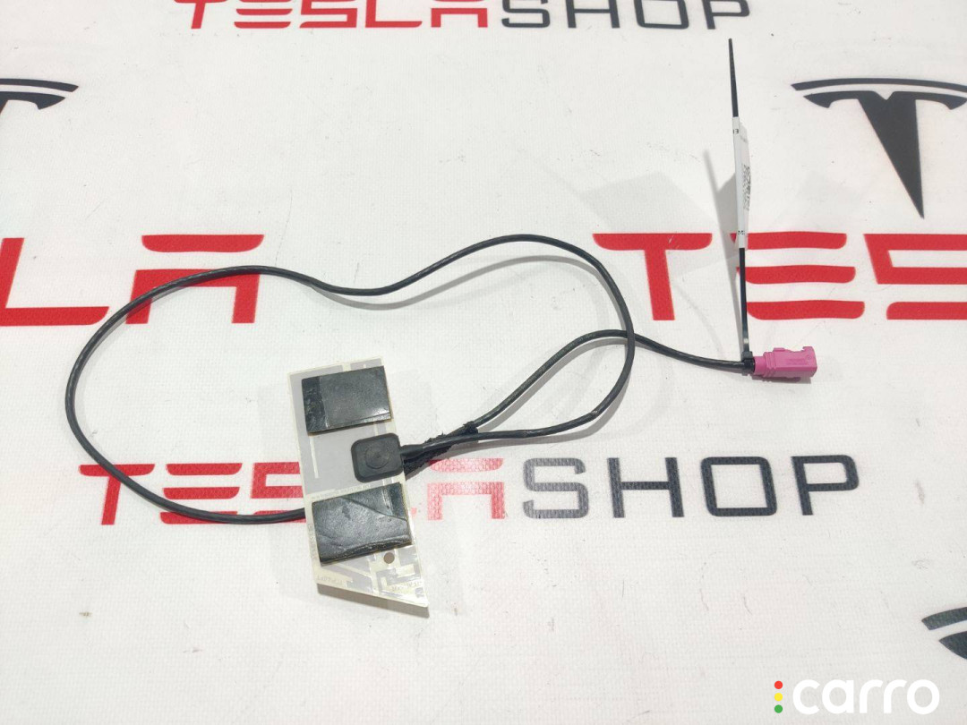 1057122-00- антенна Tesla Model X 2019г. - фото №1