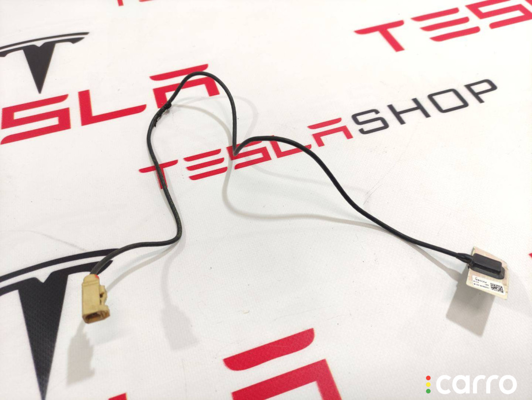 1028948-00-A, 1028948-00-B антенна Tesla Model S 2016г. - фото №1