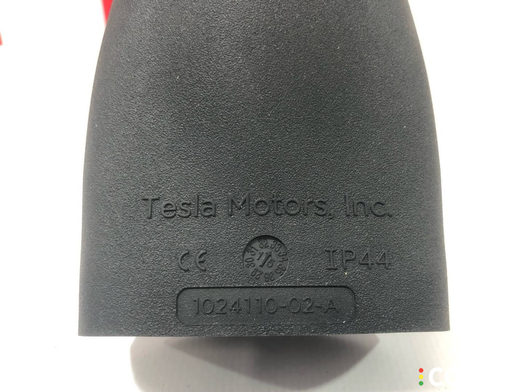 1024110-02-A переходник для зарядки Tesla Model S 2015г. - фото №5