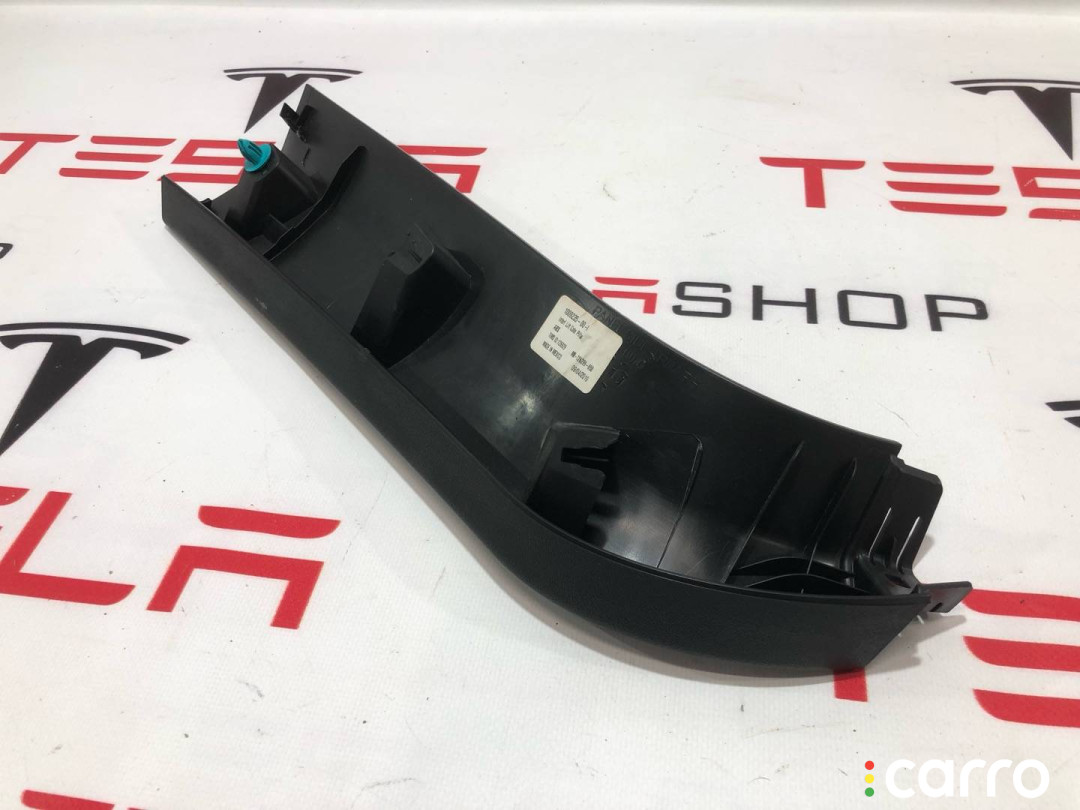 1009254-00-G, 1009235-00-I Накладка крышки багажника Tesla Model S 2019г. - фото №3
