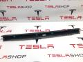 1009236-00-H, 1009255-00-G Накладка крышки багажника Tesla Model S 2019г. - фото №4