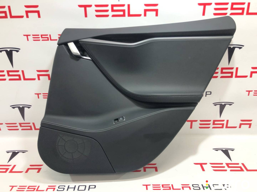 1008133-00-D, 1008105-71-L обшивка двери задней правой Tesla Model S 2019г. - фото №1