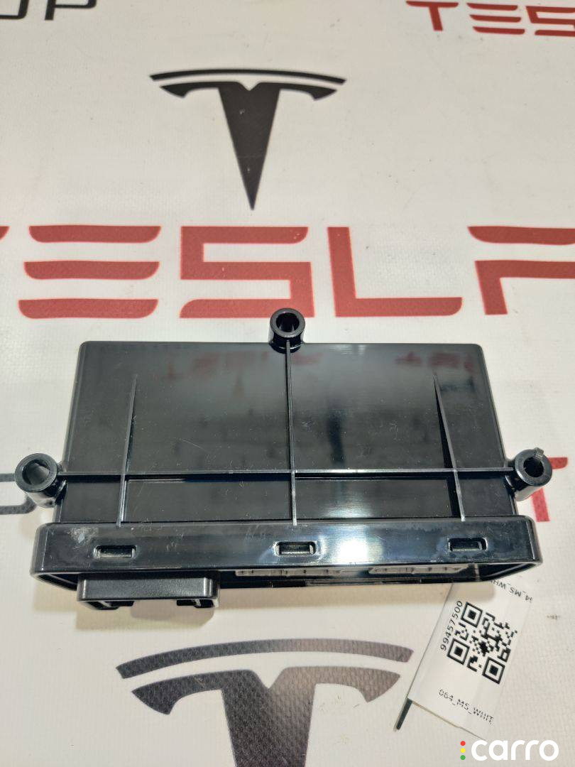 100310100C модуль управления двери Tesla Model S 2019г. - фото №3
