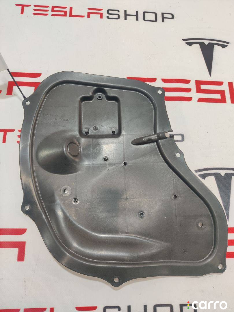 1037847-00-D, 1002458-00-H Накладка двери внутренняя передняя левая Tesla Model S 2019г. - фото №1
