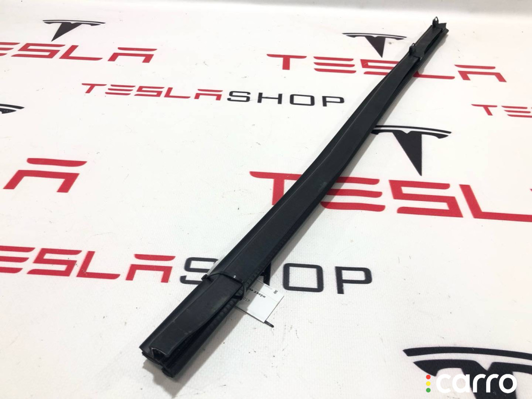 1038405-00-A уплотнитель передний левый Tesla Model S 2019г. - фото №3
