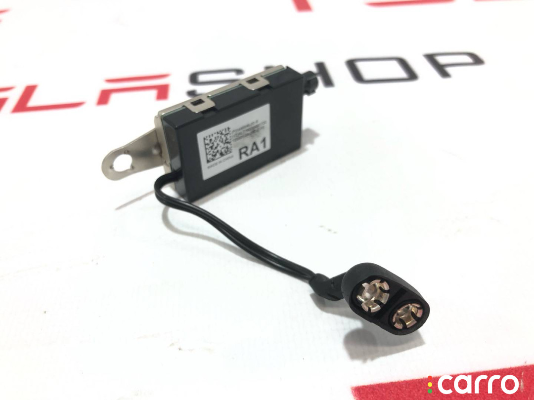 1448945-00-B усилитель антенны Tesla Model S 2019г. - фото №3