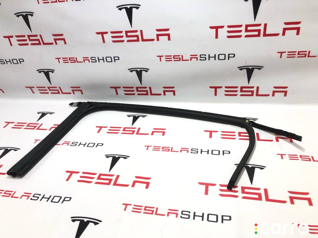 1032278-00-D уплотнитель задний правый Tesla Model X 2019г. - фото №1