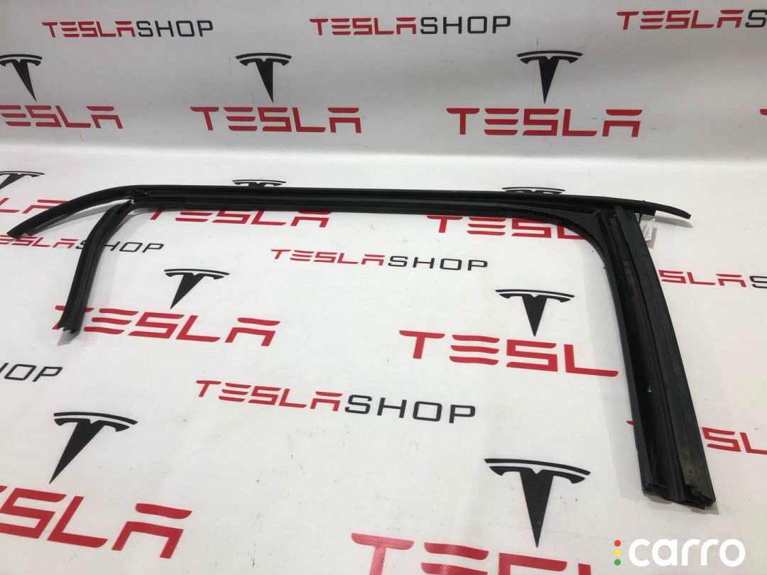 1032278-00-D уплотнитель задний правый Tesla Model X 2019г. - фото №2
