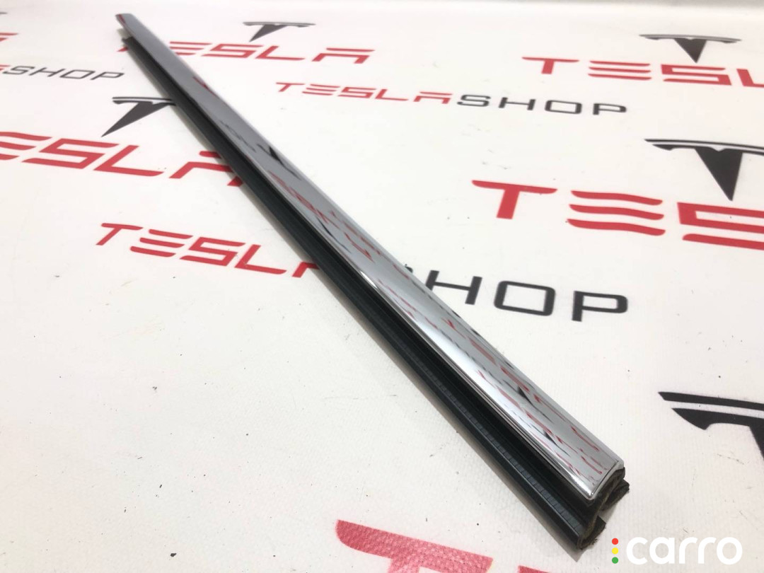 1095920-00-C молдинг двери передней правой Tesla Model S 2019г. - фото №2