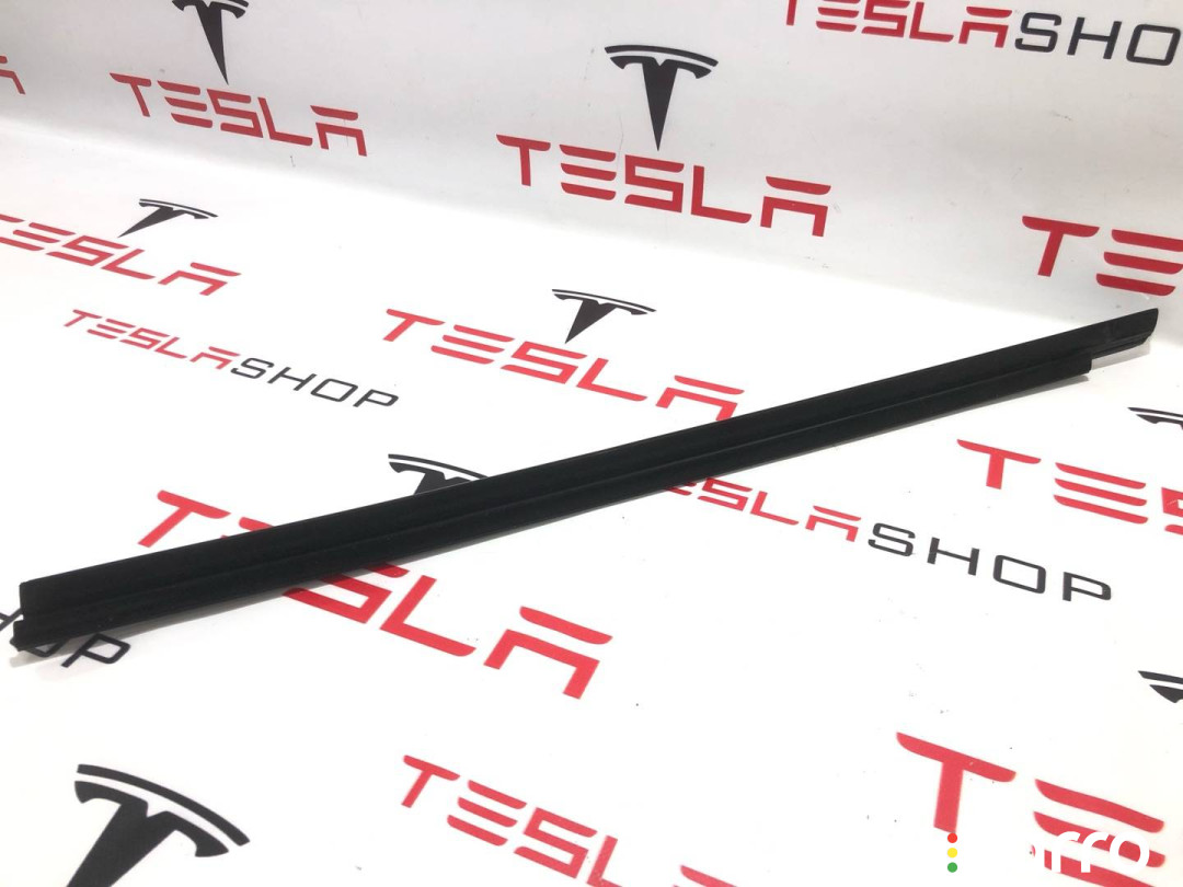 1095920-00-C молдинг двери передней правой Tesla Model S 2019г. - фото №4