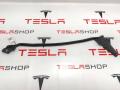 100542100D Уплотнитель передней двери Tesla Model S 2019г. - фото №2