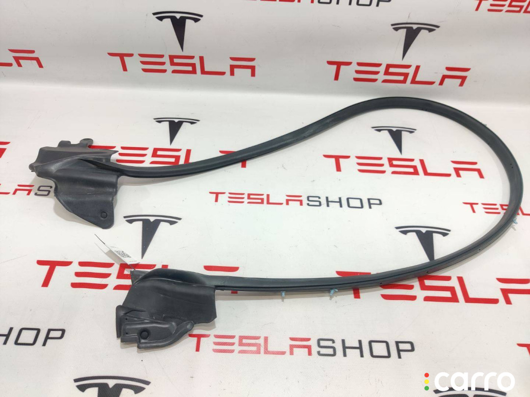 600959400D Уплотнитель передней двери Tesla Model S 2019г. - фото №1
