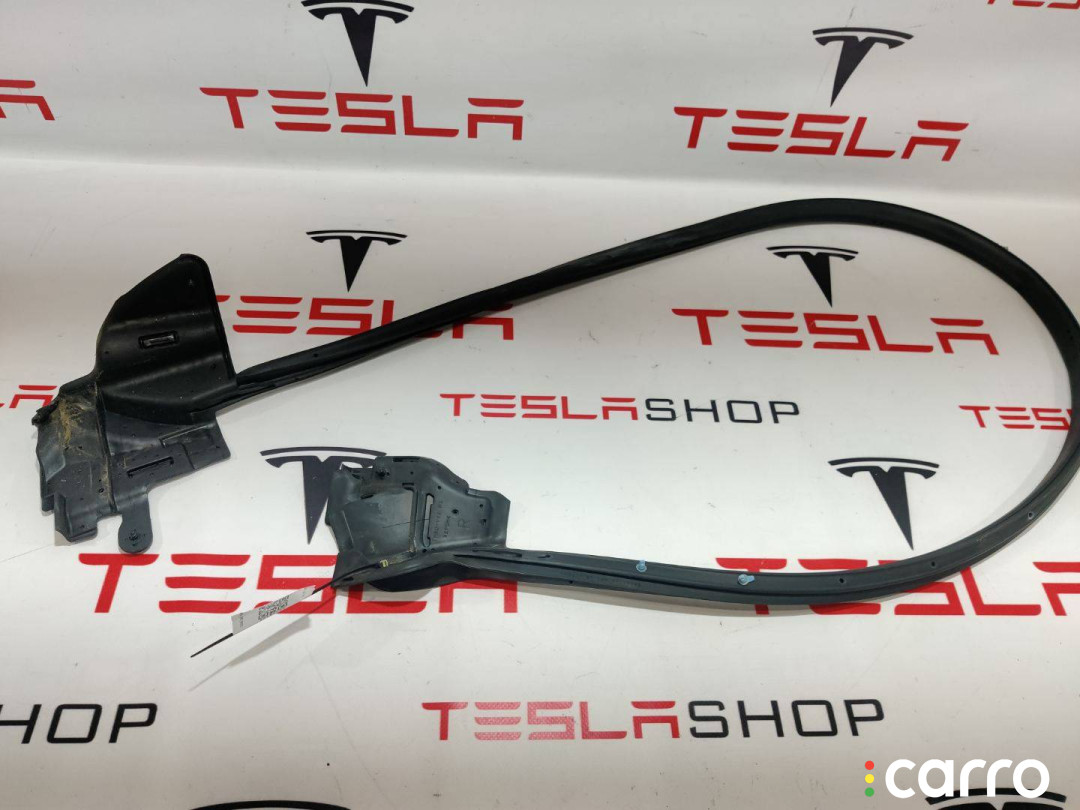 600959400D Уплотнитель передней двери Tesla Model S 2019г. - фото №2