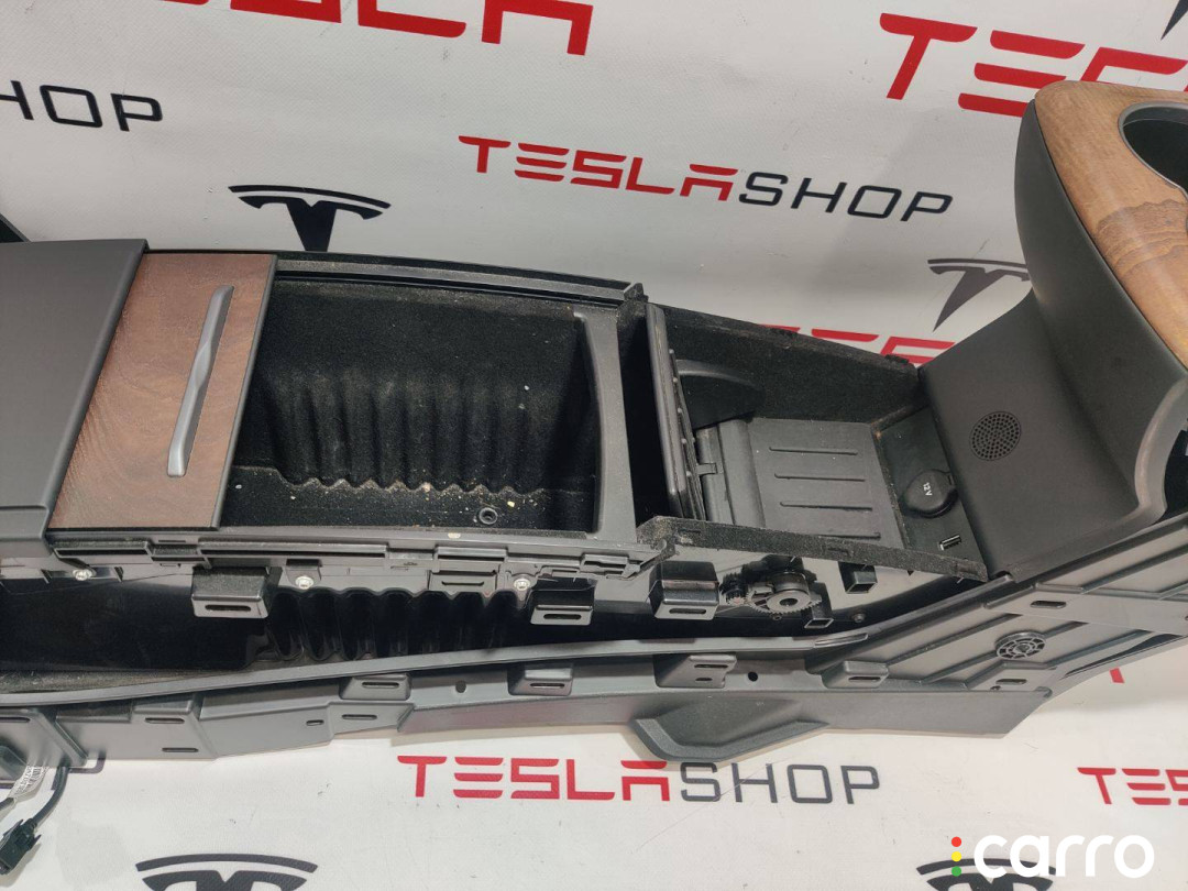 1026730-00-E Центральная консоль Tesla Model S 2019г. - фото №3