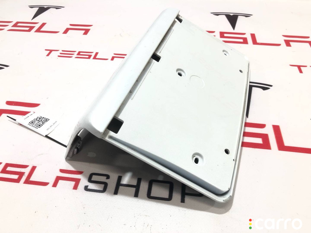 1061911-00-C, 1056388-00-C бленда Tesla Model S 2019г. - фото №1