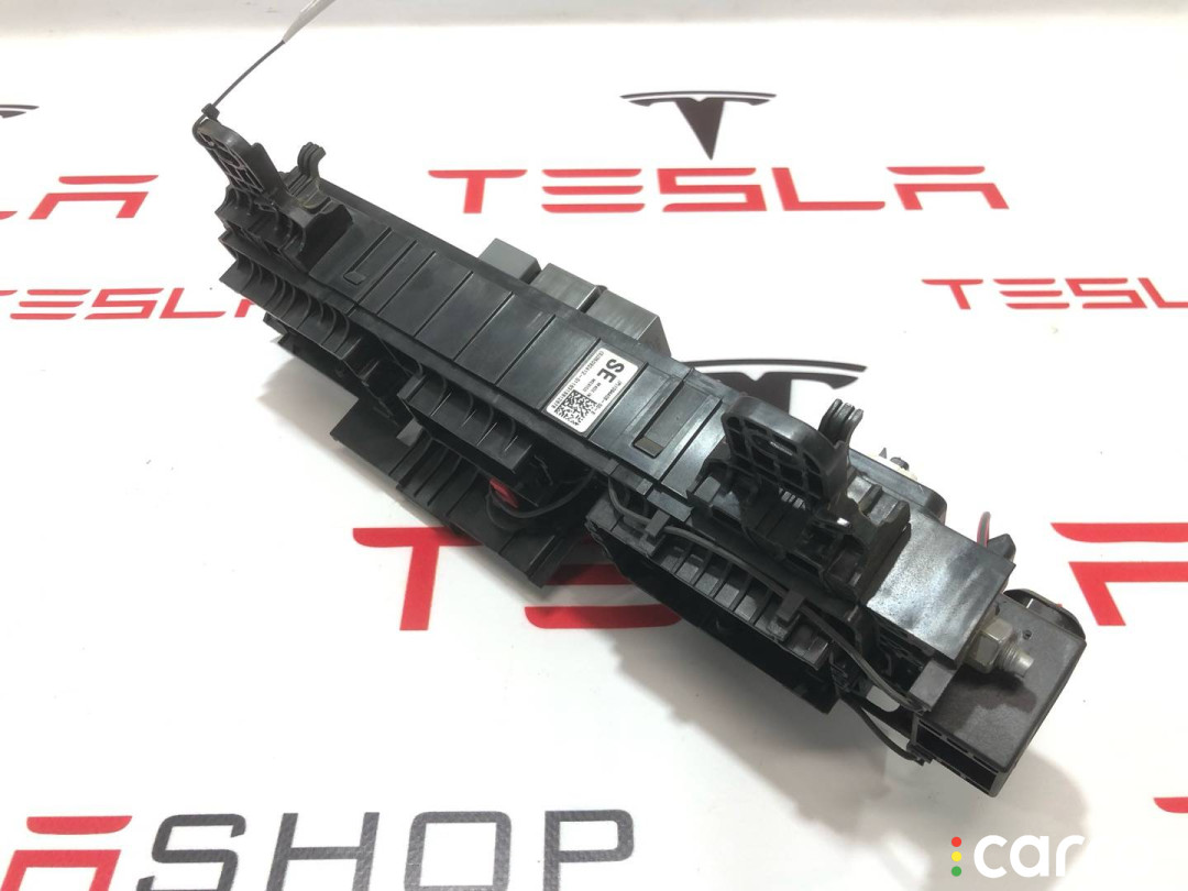 109440500D Блок предохранителей передний Tesla Model S 2019г. - фото №3