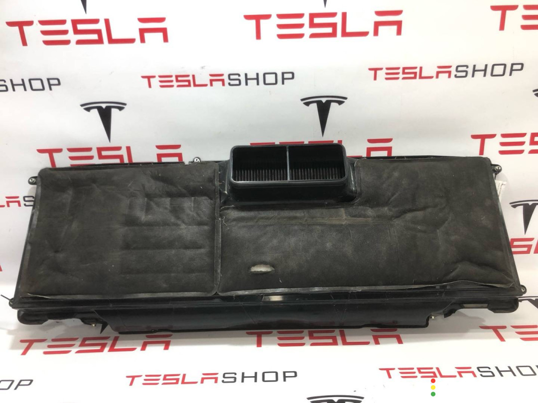 1077742-00-B, 1045566-00-H Корпус воздушного фильтра Tesla Model X 2019г. - фото №2