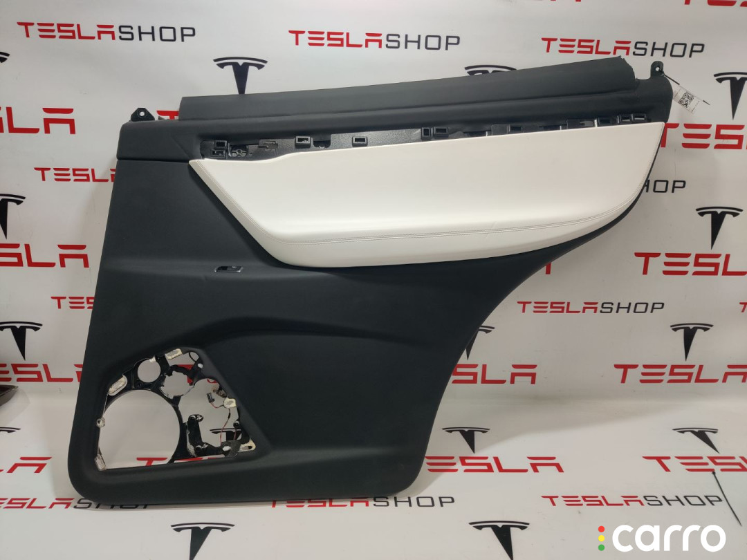 1058004-22-K обшивка двери задней правой Tesla Model X 2016г. - фото №1