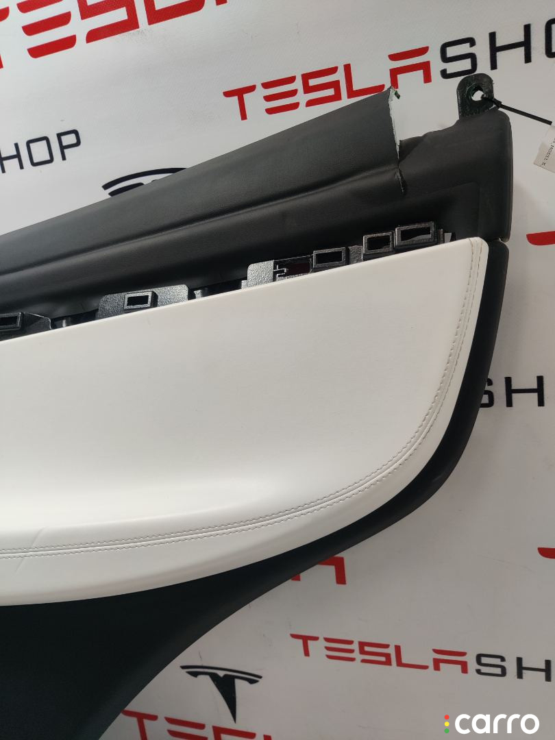 1058004-22-K обшивка двери задней правой Tesla Model X 2016г. - фото №3