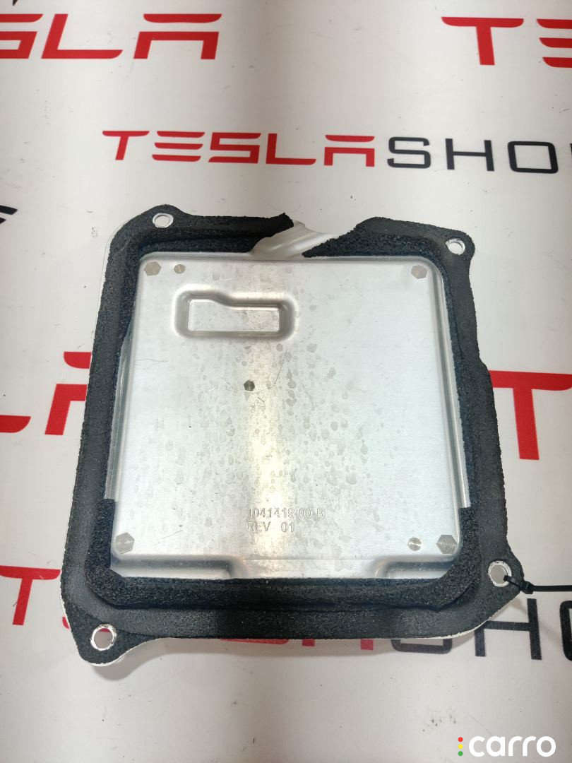1041419-00-B, 1037222-00-D модуль управления двери передней левой Tesla Model X 2016г. - фото №2