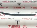 1032179-00-C, 1483693-00-A уплотнитель задний левый Tesla Model X 2016г. - фото №2