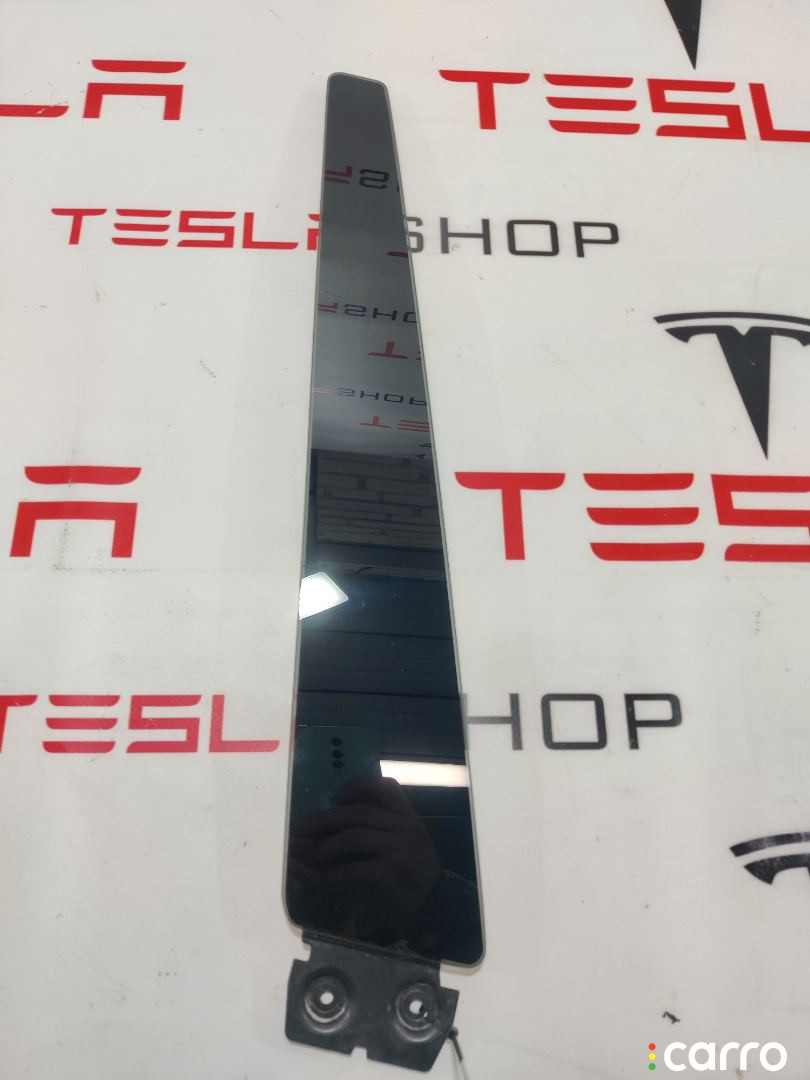 1032364-99-D Молдинг (накладка кузовная) правый Tesla Model X 2016г. - фото №1