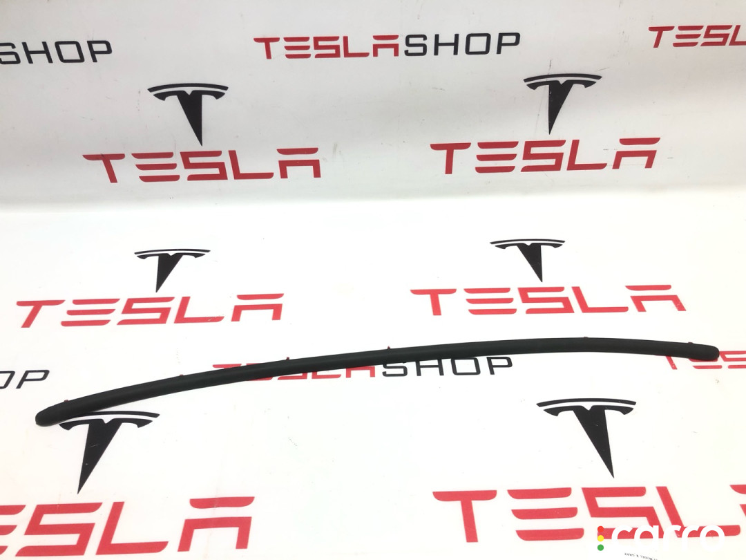 1047613-00-A уплотнитель капота Tesla Model X рест 2022г. - фото №1