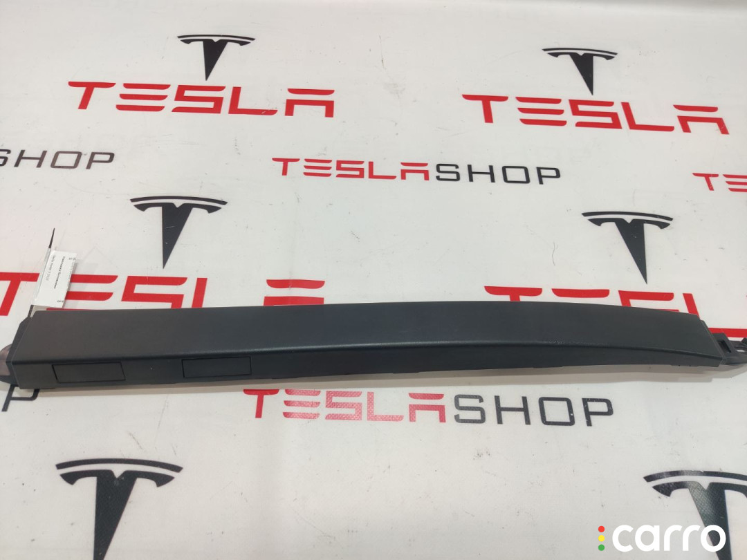 1035979-00-D Накладка багажника Tesla Model X 2016г. - фото №1