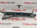 1037902-00-E, 1037903-00-E, 1037903-50-E Накладка крышки багажника Tesla Model X 2016г. - фото №2