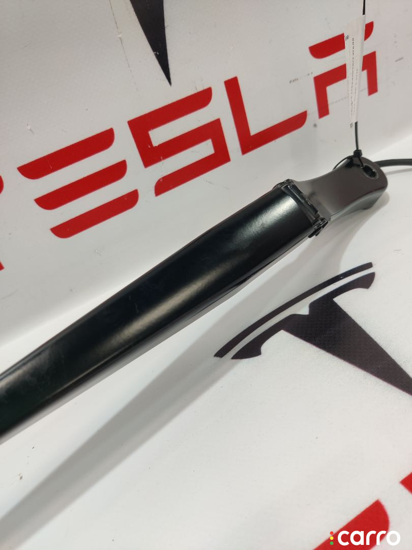 1046669-00-D щеткодержатель (поводок стеклоочистителя, дворник) левый Tesla Model X 2016г. - фото №2