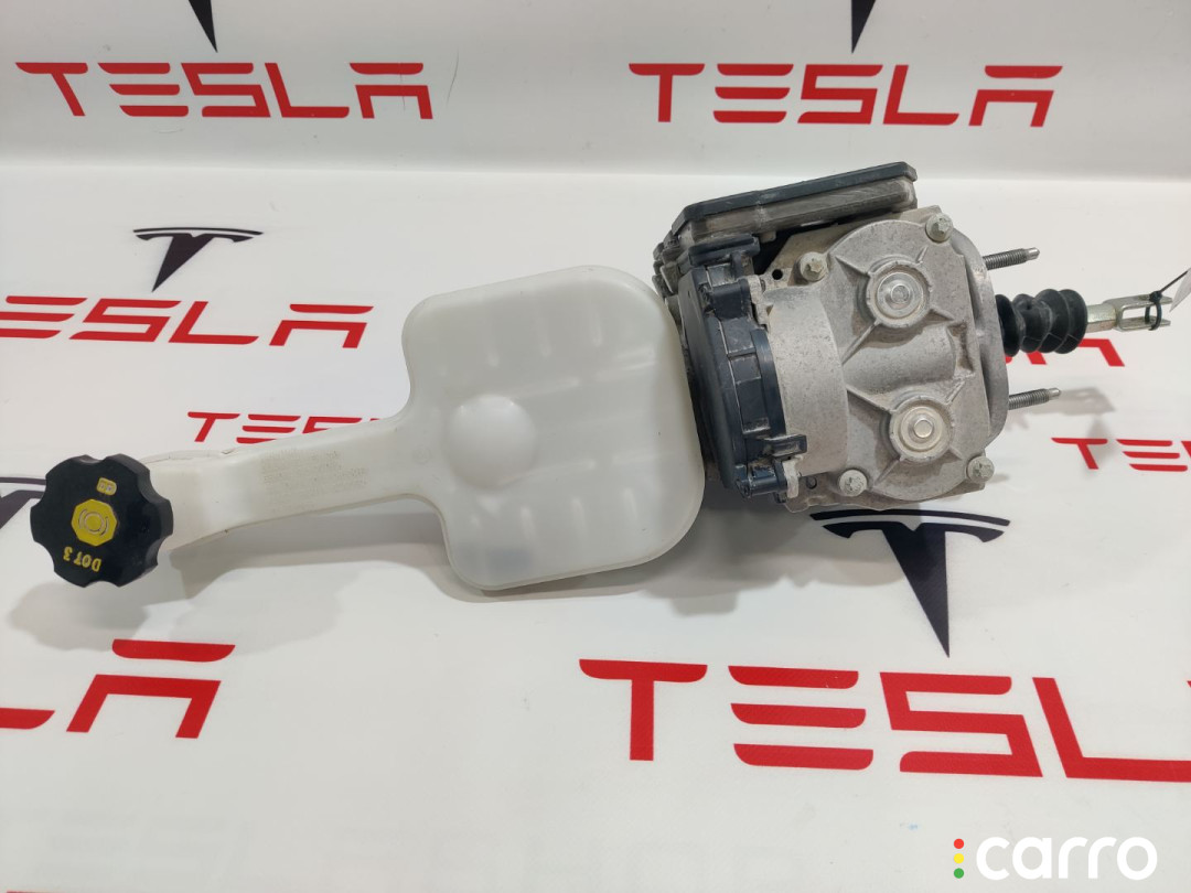 1045523-00-C цилиндр тормозной главный Tesla Model X 2016г. - фото №3