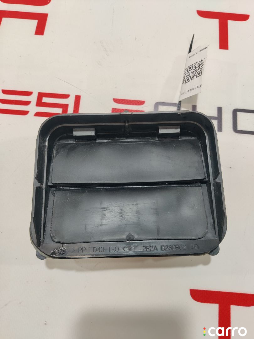 6007556, 2F2AB2, 106938300C вентиляционный люк Tesla Model X 2016г. - фото №2