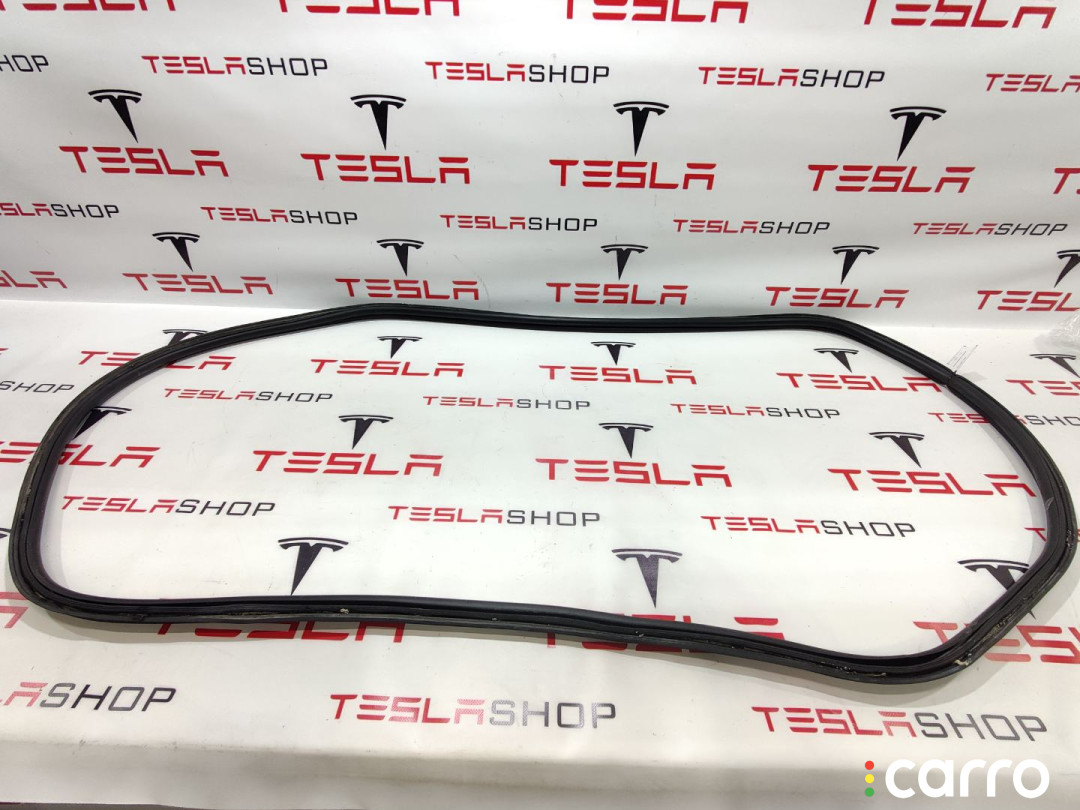 1459233-00-D, 1033038-00-B уплотнитель багажника Tesla Model X 2016г. - фото №1