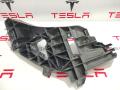 1043612-00-F крепление фары (кронштейн фары) правой Tesla Model X - фото №7
