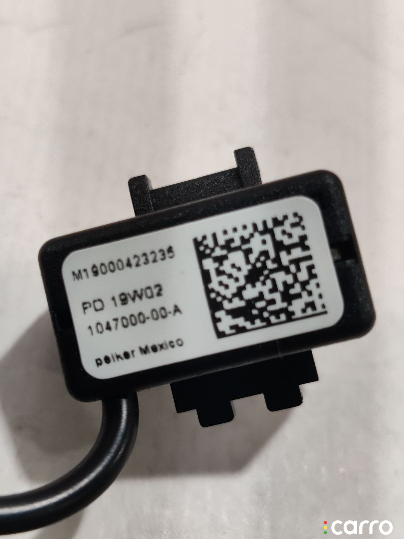 1047000-00-A микрофон Tesla Model X 2019г. - фото №2