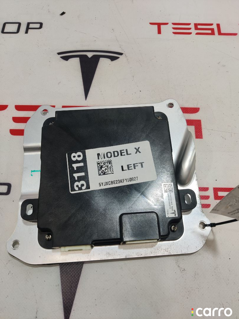1041419-00-B, 1037222-00-D модуль управления двери передней левой Tesla Model X 2019г. - фото №1