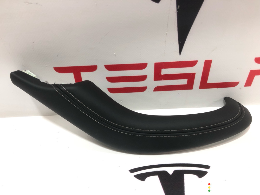 1633772-03-G ручка внутренняя двери задней левой Tesla Model S 2-й рест 2021г. - фото №3