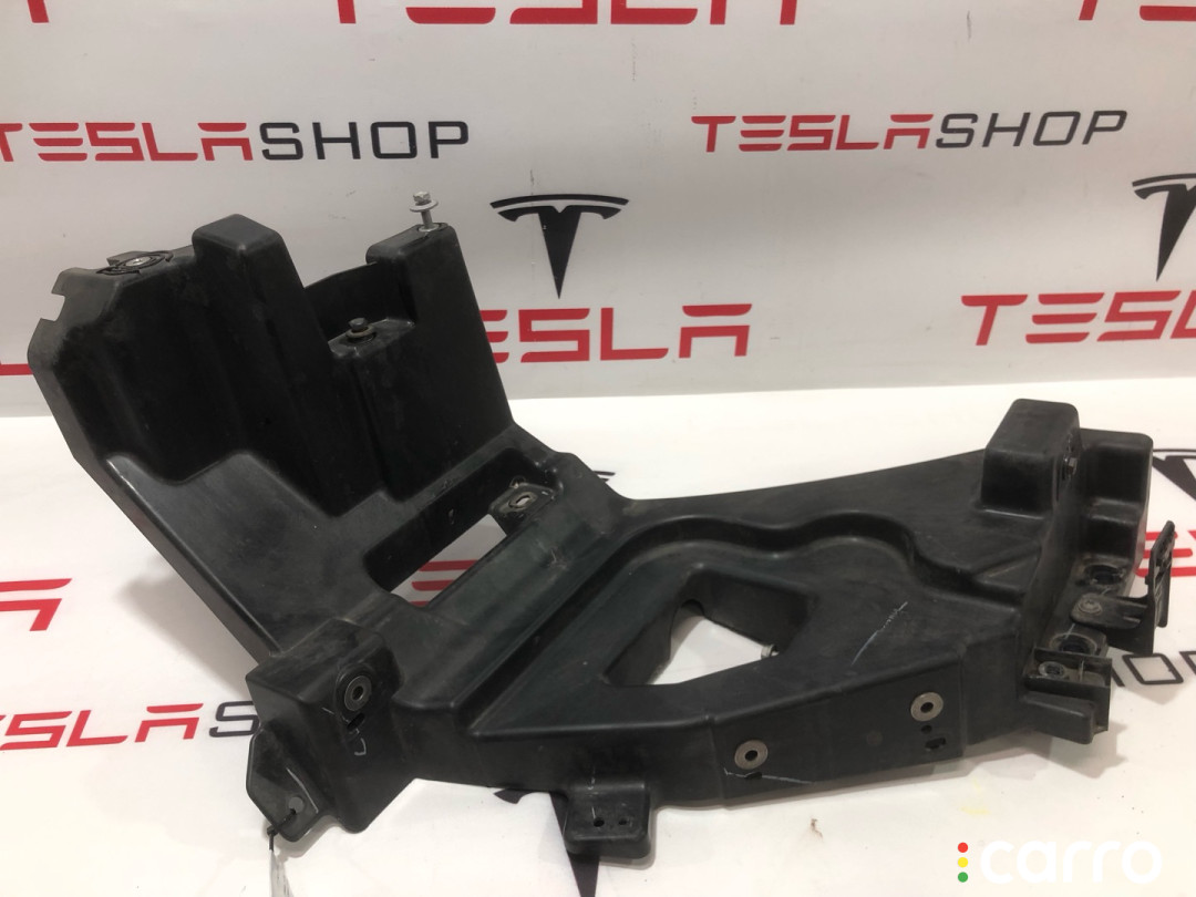 1043612-00-F крепление фары (кронштейн фары) правой Tesla Model X 2019г. - фото №1