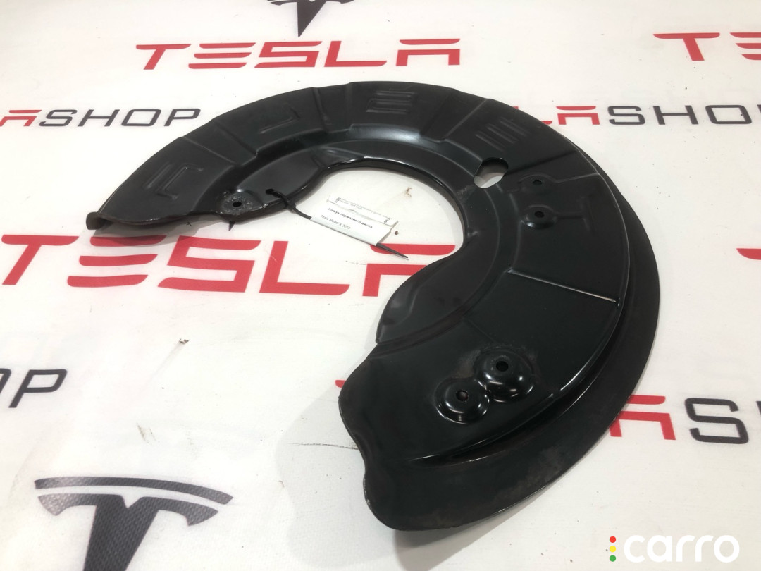 1027661-01-B Кожух тормозного диска Tesla Model X 2019г. - фото №1