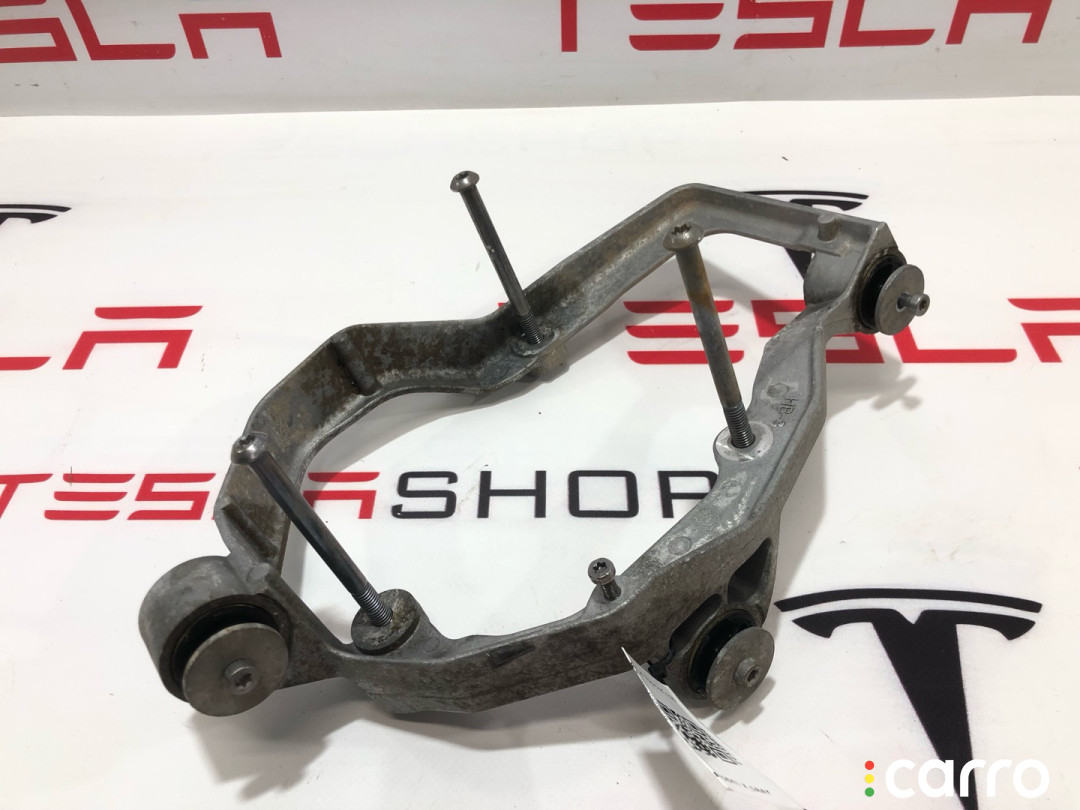1038521-99-F, 1037854 Кронштейн компрессора кондиционера Tesla Model X 2019г. - фото №1
