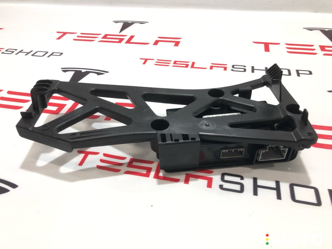 1007618-00-E ЭБУ электронного стояночного тормоза Tesla Model X 2019г. - фото №3