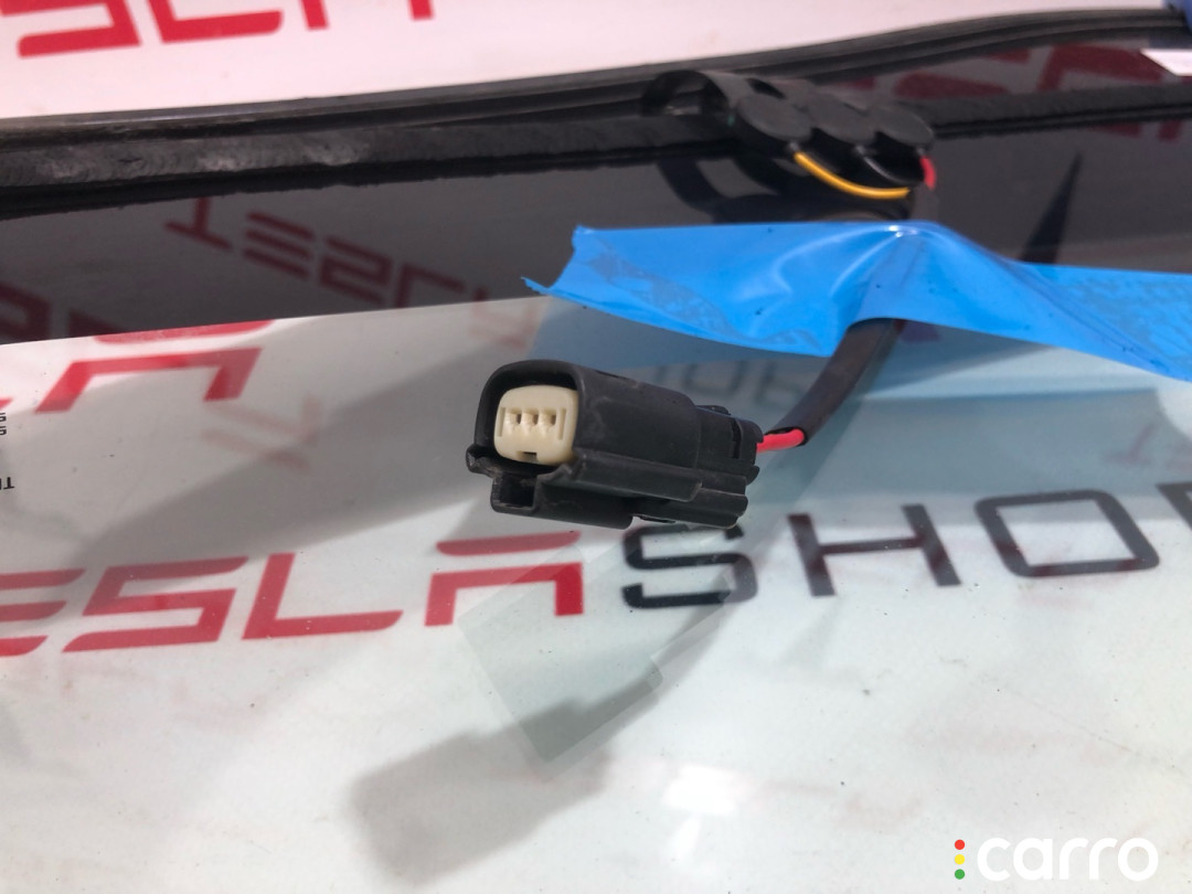 1466270-00-C, 1110860-00-F, 1126265-00-F Стекло лобовое Tesla Model 3 - фото №6