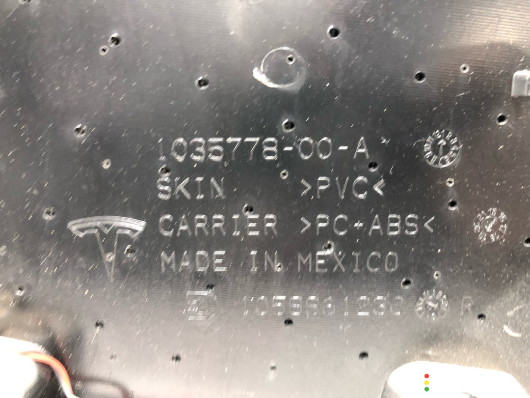 1055483-21-L обшивка двери передней правой Tesla Model X 2019г. - фото №4
